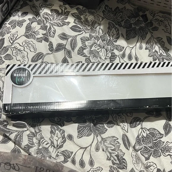 Heidi Swapp Lightbox - Picture 6 of 8